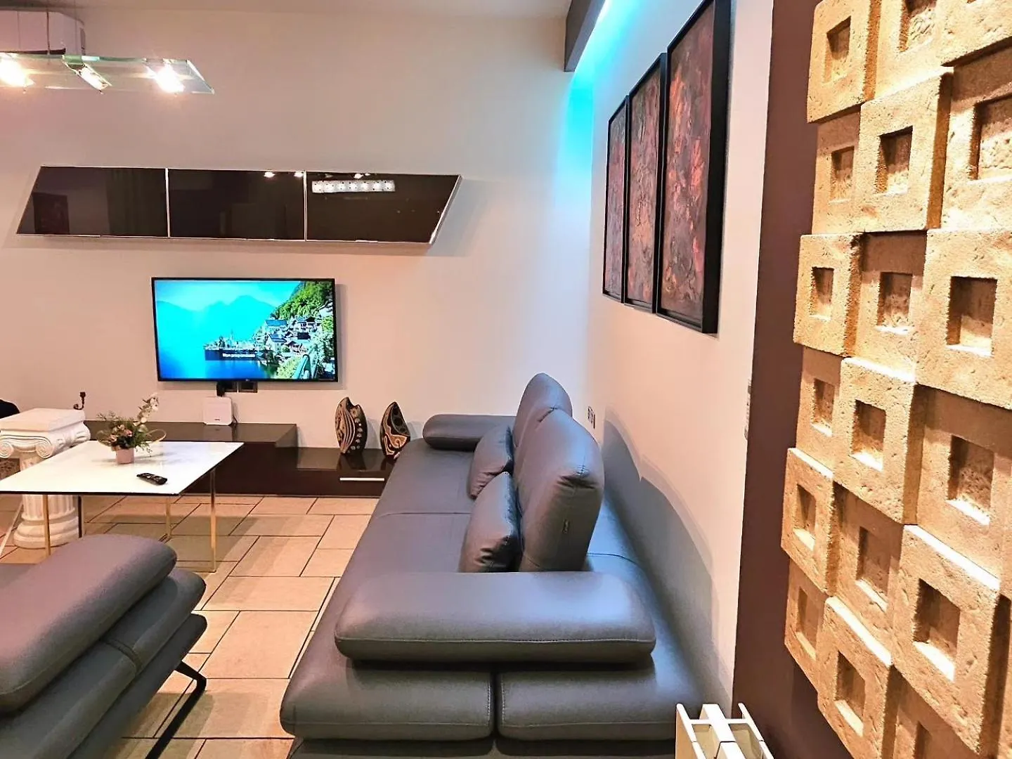 Center Apartment Easy_Luxury تيرانا